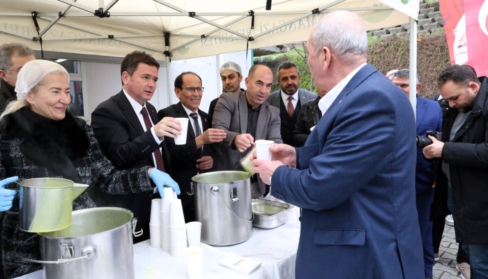 Başkan Aydın’ın Cuma Durağı Yenikent Mahallesi Oldu