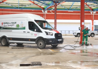 Osmangazi’de Kurban Kesim Alanları Titizlikle Temizleniyor