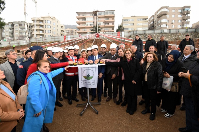 Başkan Aydın’dan Osmangazi’ye Çifte Hizmet
