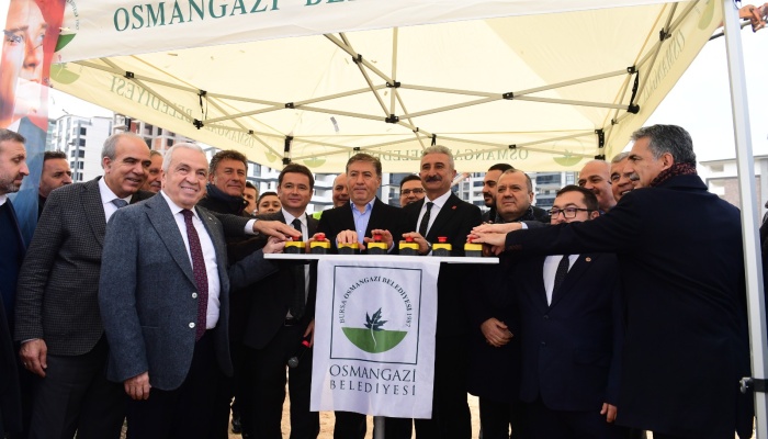 Osmangazi Belediyesi’nden Demirtaş’a Kapalı Pazar Alanı