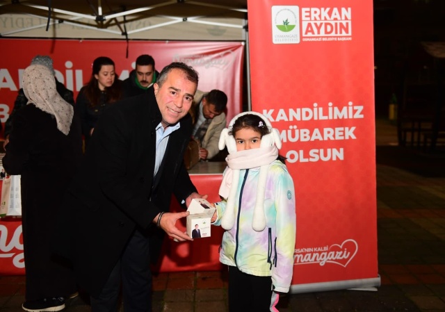 Osmangazi’de Miraç Kandili Bereketi Vatandaşlarla Paylaşıldı