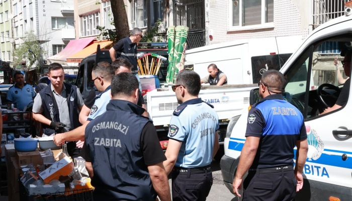 Osmangazi Belediyesi Kaldırım İşgallerine Fırsat Vermiyor