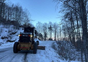 Osmangazi Belediyesi’nden Yol Genişletme ve Tuzlama Çalışması