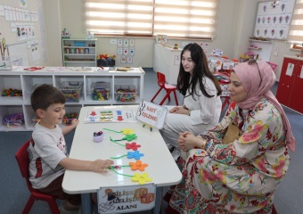 Osmangazi’de Kreş Öğrencileri Gelişimlerini Ailelerine Sergiledi