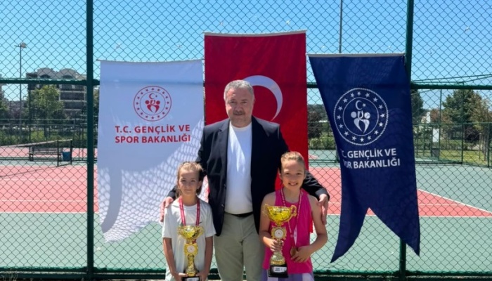 Osmangazi Belediyespor Teniste Gururlandırdı