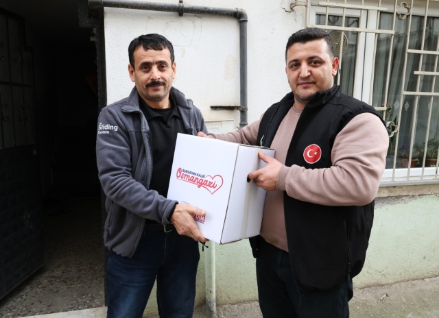 Osmangazi’de Ramazan Kolisi Dağıtımı Devam Ediyor