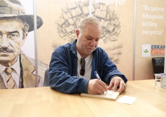 Osmangazi Belediyesi Sevilen Yazarları Okurlarıyla Buluşturuyor