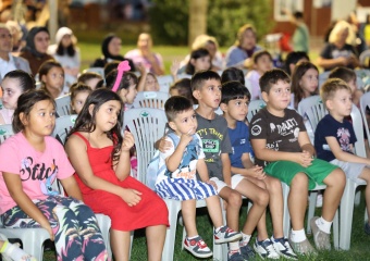Soğukkuyu Parkı’nda Çocukların Sinema Keyfi