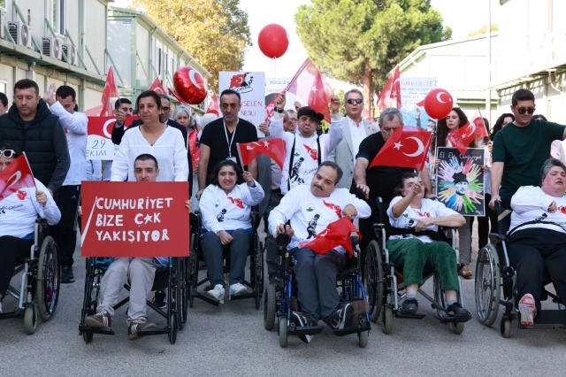 Osmangazi’de Cumhuriyet Coşkusu Engel Tanımadı