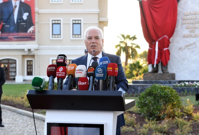 Osmangazi Belediyesi Zafer Bayramı’nı Atatürk Anıtı İle Taçlandırdı