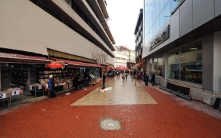 /projeler/unlu-cadde-cephe-sagliklastirma-projesi-23/unlu-cadde-2.jpg