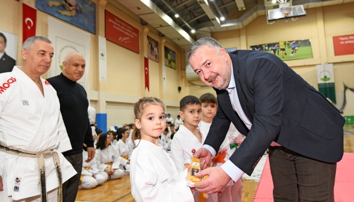 Osmangazi’de 300 Karateci Kuşak Sevinci Yaşadı