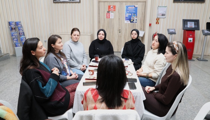 Osmangazi’de Kitapseverlerden Kolektif Okuma Etkinliği