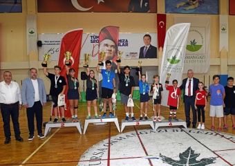Minik Raketler Osmangazi’de Kıyasıya Mücadele Etti