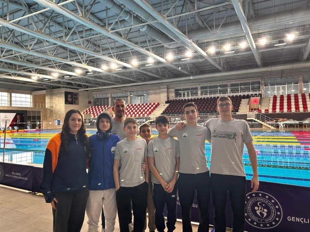 Yüzmede Osmangazi İmzası