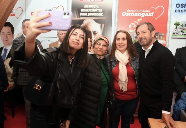 Osmangazi Belediyesi Serhan Asker’i Okurlarıyla Buluşturdu