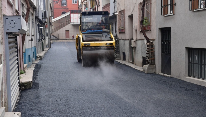 Osmangazi Belediyesi’nden Yeşilova Mahallesi’ne Yeni Asfalt