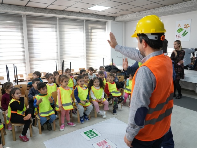 Osmangazi Kreşlerinde Miniklere İş Güvenliği Eğitimi