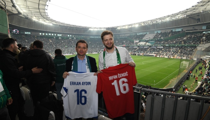 Osmangazi Belediyesi Bursaspor Sevdasını Sınırların Ötesine Taşıdı